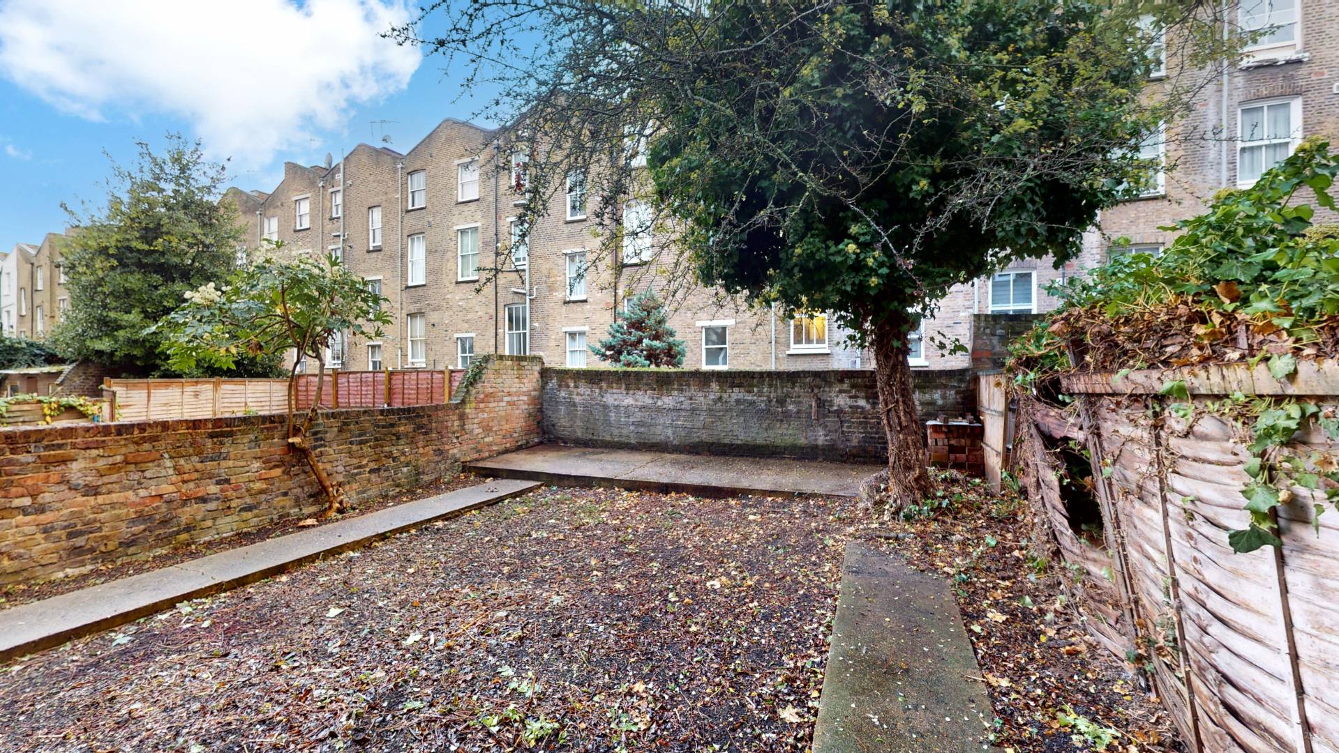 Recently Refurbished Apartment Sutherland Avenue, Maida Vale